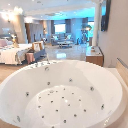 Hotel Nueva Plaza Maliaño Kültér fotó