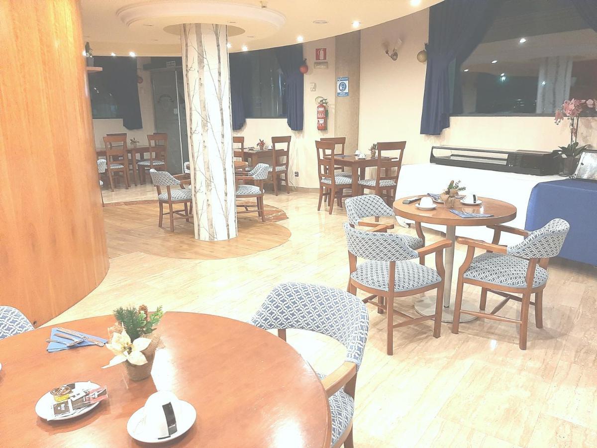 Hotel Nueva Plaza Maliaño Kültér fotó