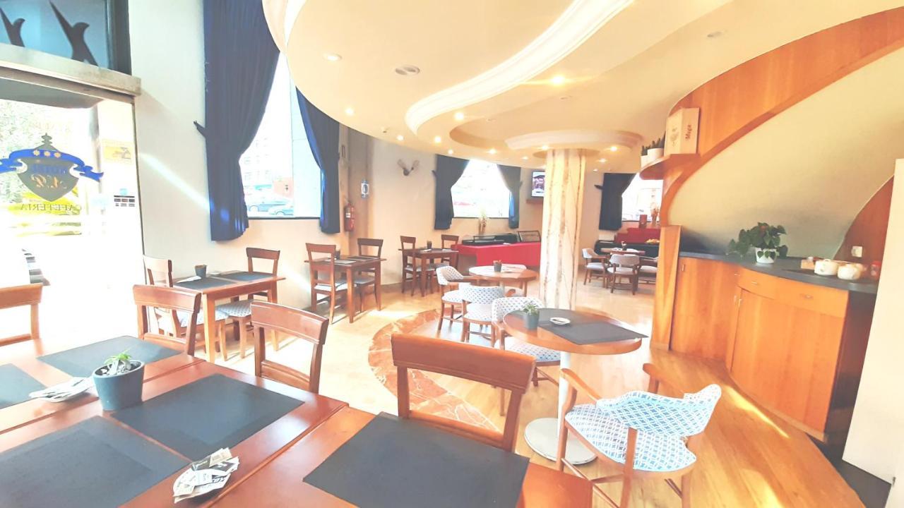 Hotel Nueva Plaza Maliaño Kültér fotó
