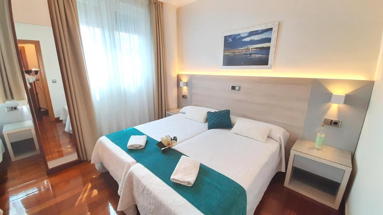 Hotel Nueva Plaza Maliaño Kültér fotó